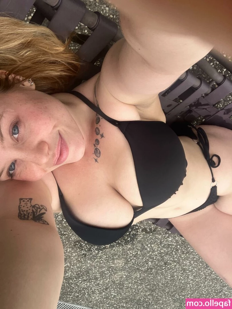 Lexie Vee [ lexie-vee ] - FRISKY KITTY  tastymila  LOVES TO PLAY AND ENJOY HER BODY  HER CURVES