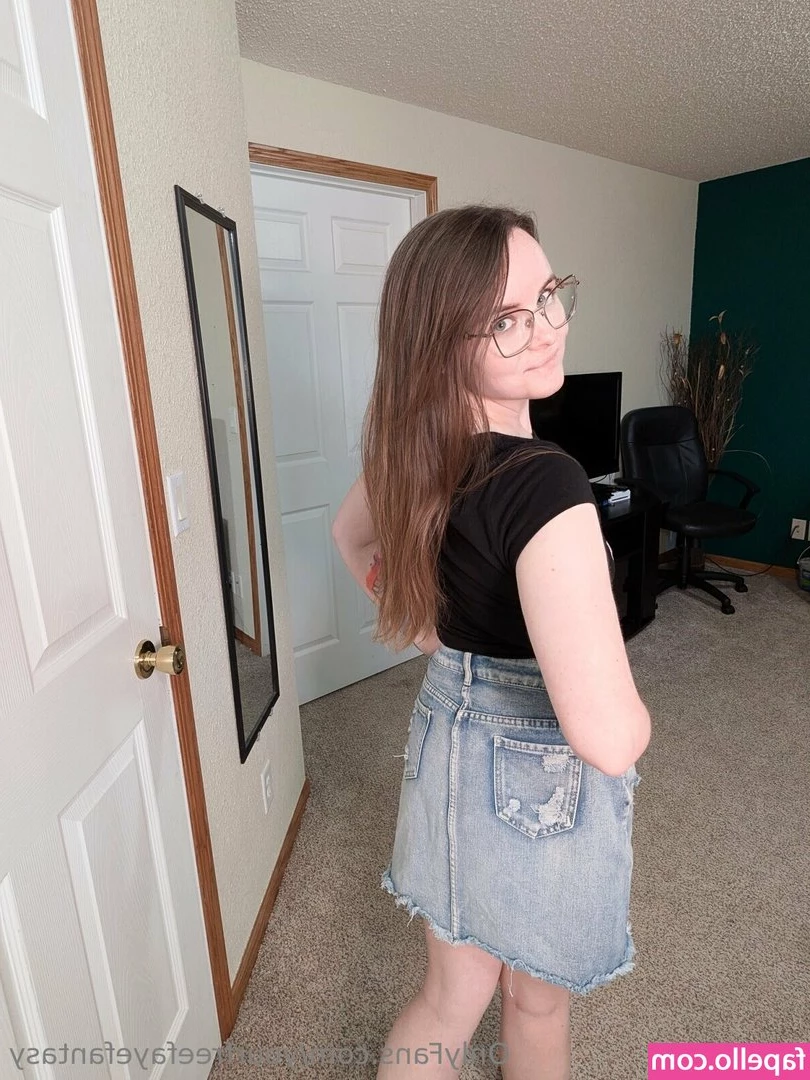 yourfreefayefantasy - Too sexy for strawberry shortcake 🍰?