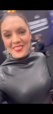  [ laura-tobin ] - Uff que rico   se han venido en tu cara alguna vez