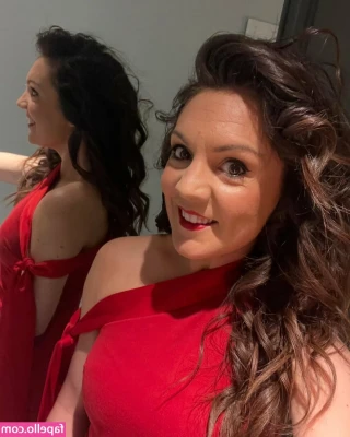 Laura Tobin [ laura-tobin ] - Super Hot BGGGG Dropping Saturday!😈 @ebunnzvip @itsmekiraperez