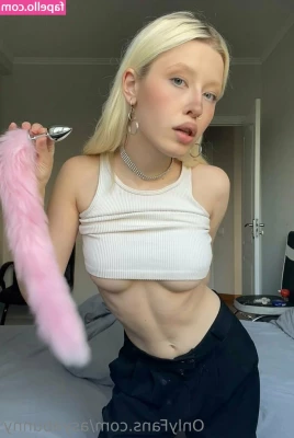 asyabunny - just woke up and took these so sorry for pillow face and bed head 😌
