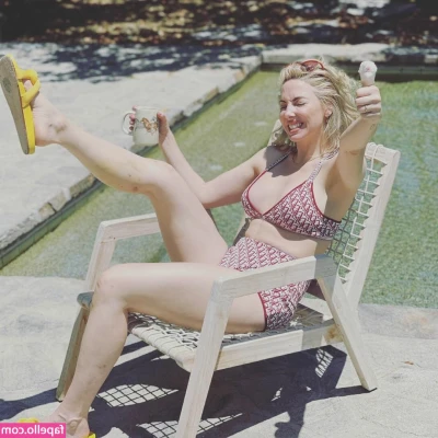 Whitney Cummings [ whitney-cummings ] - 𝐓𝐢𝐩 8 𝐟𝗼𝐫 𝗺𝐲 𝐎𝐅𝐅𝐈𝐂𝐈𝐀𝐋