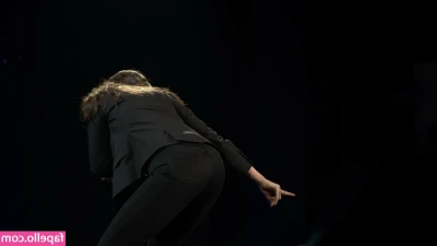 Whitney Cummings [ whitney-cummings ] - TITS AFTER TWITCH S2 : E7  THANK YOU DUTCH and LORD RATE MY OUTFIT