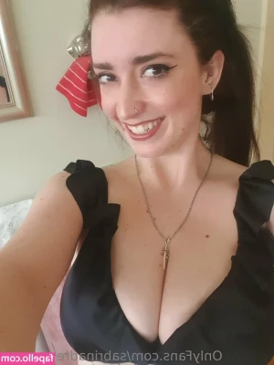 sabrinadreverment - Just some wiggles 😗 inviting, isn't it?