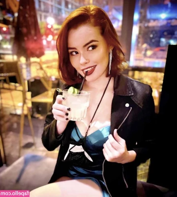 Sabrina Lynn [ sabrina-lynn ] - From my holliday under the sun