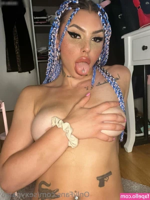 sexynalaa - About to go live!! Join me!
