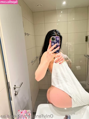 sexynalaa - I don t know why I always get horny in my tub