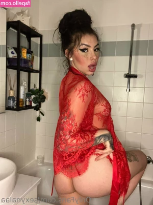 sexynalaa - Anyone order a cake