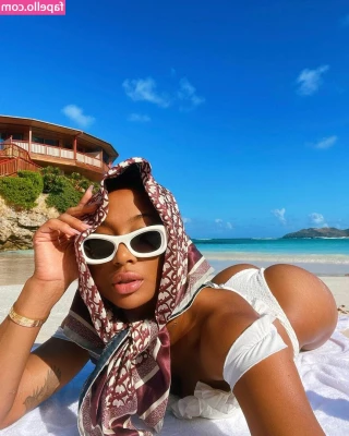 Kayla Nicole [ kayla-nicole ] - wanna splash around with me?