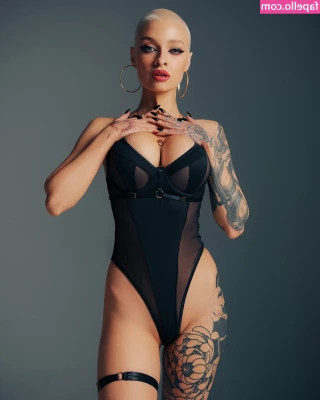 farruhhhamraeva - You jealous that the sun gets to touch My perfect naked body and you