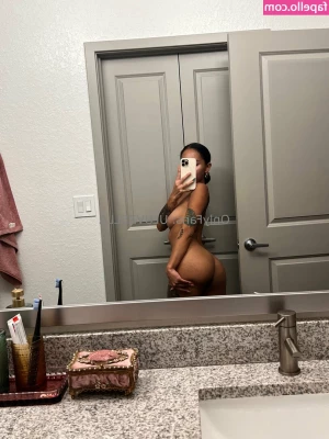 uluvzella - Happy tit Tuesday 😜😘