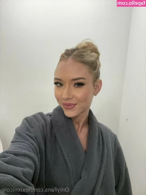 lexixnicole [ lexixnicole-1 ] - filmed a new collab yesterday 😛🤫 cumming soon