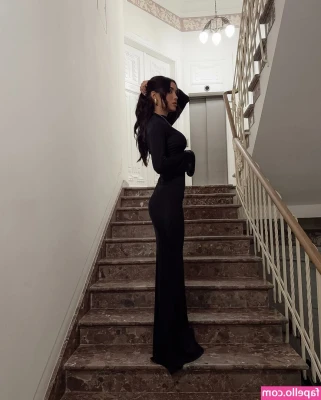 Natalia Karczmarczyk [ natalia-karczmarczyk ] - You want to eat it from the back, don't you?