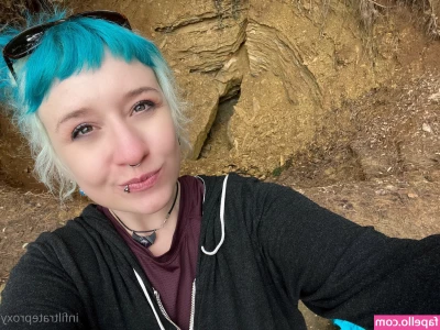 Proxy Paige [ proxy-paige ] - Bounce over to MV for 25% all of my videos today!!