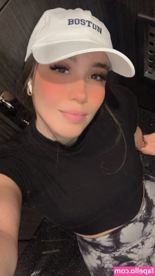 Paola Silerio [ paola-silerio ] - Just enjoying kissing and sucking on @cicerostylez, his long cock