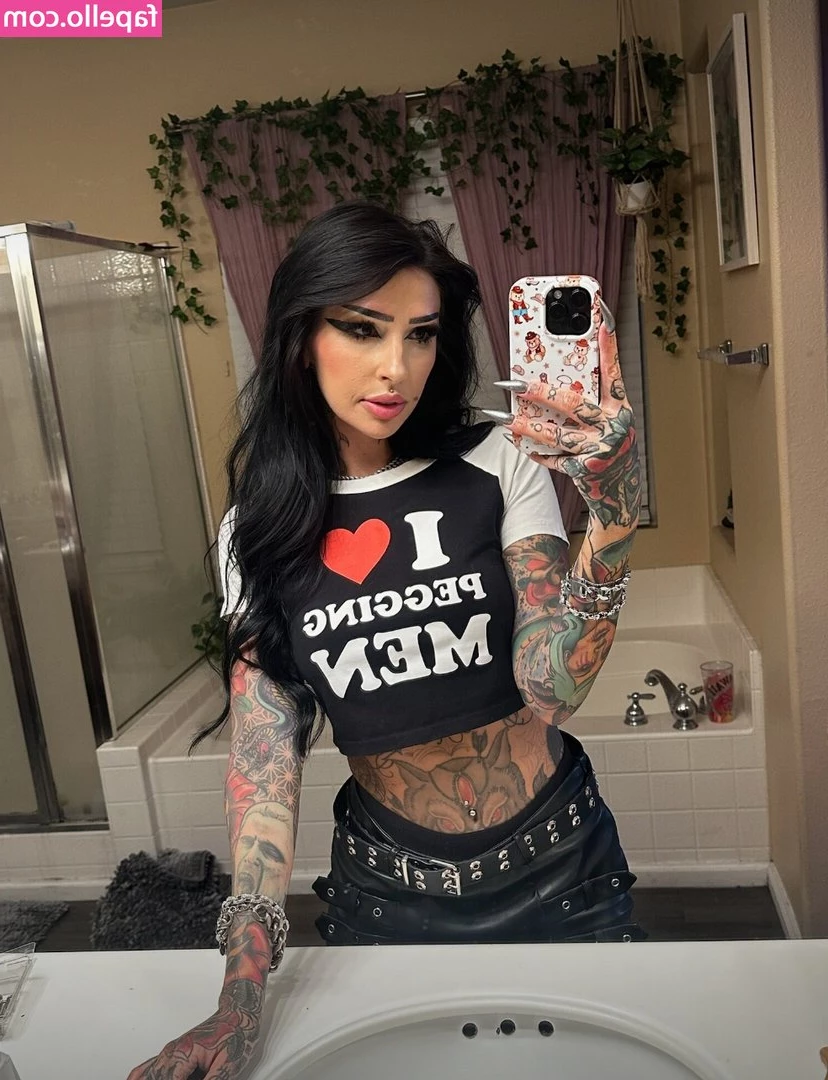 Angela Mazzanti [ angela-mazzanti-1 ] - Wanna see me play with my cute little nipples    They re so hard in