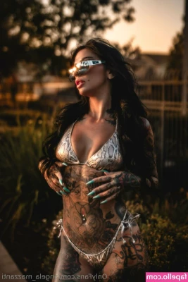 Angela Mazzanti [ angela-mazzanti-1 ] - Hospital visit