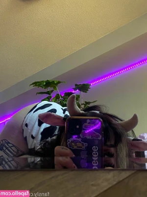 f_urbee [ f-urbee ] - Would you let me Suck your dick dry?