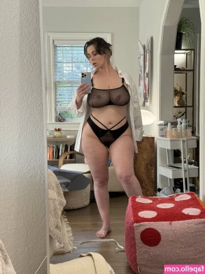 QTsnack [ qtsnack-34 ] - I m doing boy girl video calls on Instagram tonight   message me