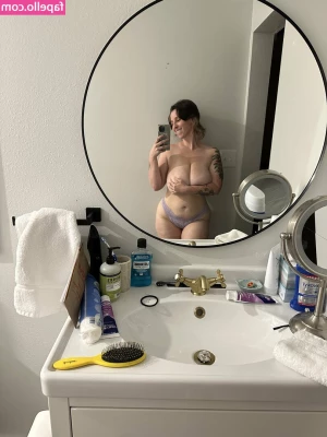 QTsnack [ qtsnack-34 ] - A few more pre Sheworld photos  I love mirrors hehe xXx