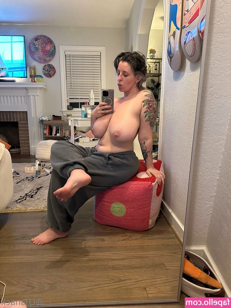 QTsnack [ qtsnack-34 ] - Announcement: My lifetime onlyfan winner will be determined this