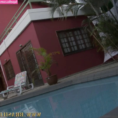 Brasileirinhas - playing with my friend do you want to join    Jugando con mi amigo te