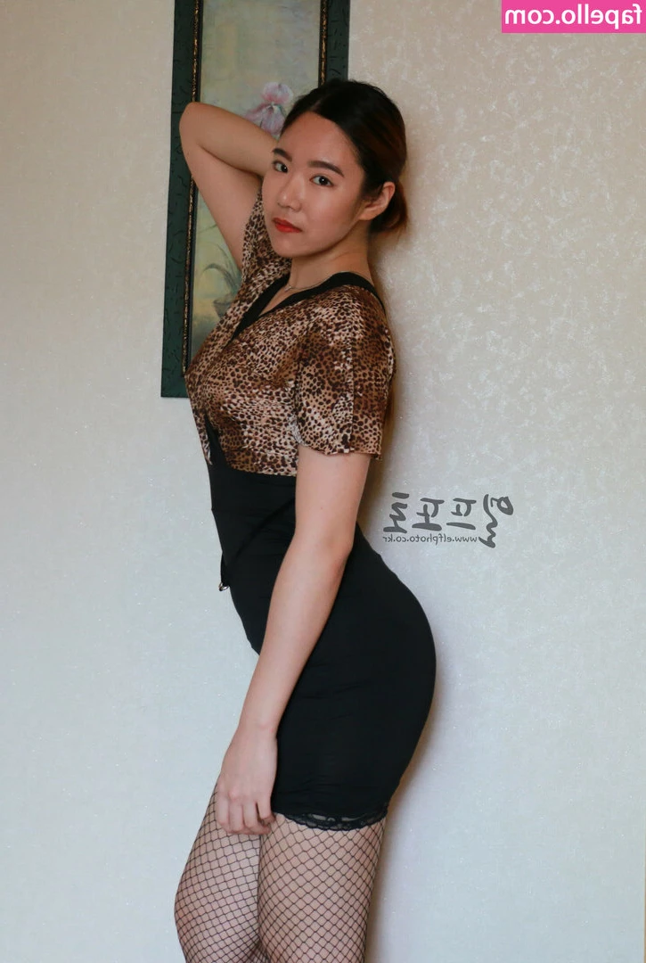 Realassbunny [ realassbunny-1 ] - Ahh hi  Something special for you guys as a thank you
