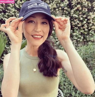 Mina Kimes [ mina-kimes ] - Are u tuning into my topples titty Tues stream before work tomorrow