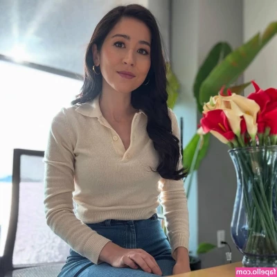 Mina Kimes [ mina-kimes ] - Me encanta comerla toda! 😝🥰
