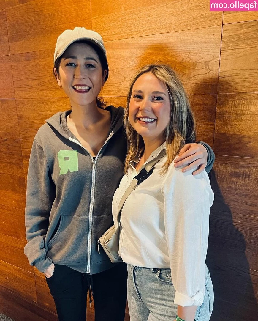 Mina Kimes [ mina-kimes ] - You help me find a good captation for this one😜😘