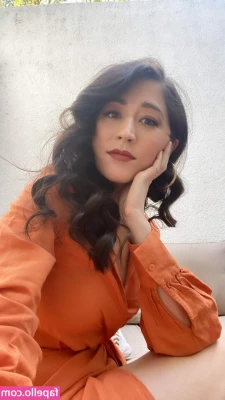 Mina Kimes [ mina-kimes ] - A little video of me and my hole  y all wanna see more hole content