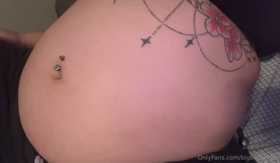 bigbellyburp - Tengo un video muy rico bebé  si quieres verlo mándame mensaje