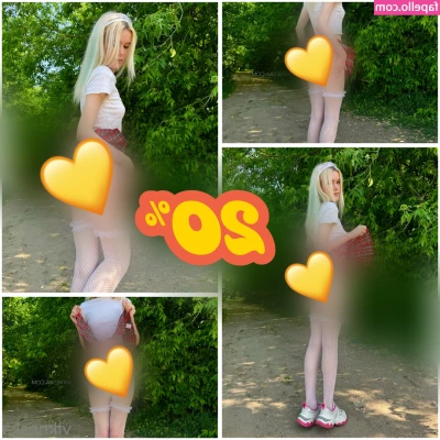 vikneskafree - y all want boobs too  I have like none  But we can talk about it  P