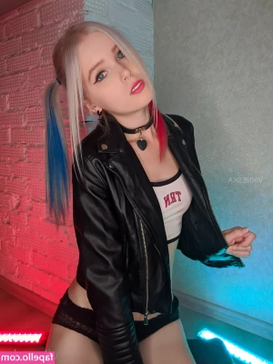 vikneskafree - Tatted thick white girl with a whole lotta ass  goodnight y all