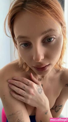 mollyxmoore [ mollyxmoore-1 ] - Hadn’t noticed how much my body had actually changed over a year