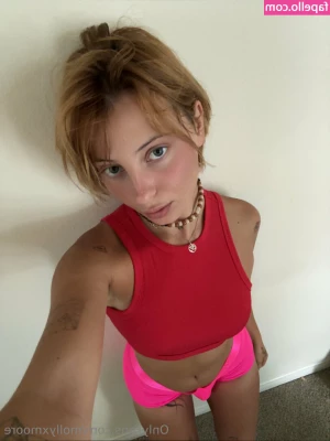 mollyxmoore [ mollyxmoore-1 ] - Dare to imagine what I m not showing you