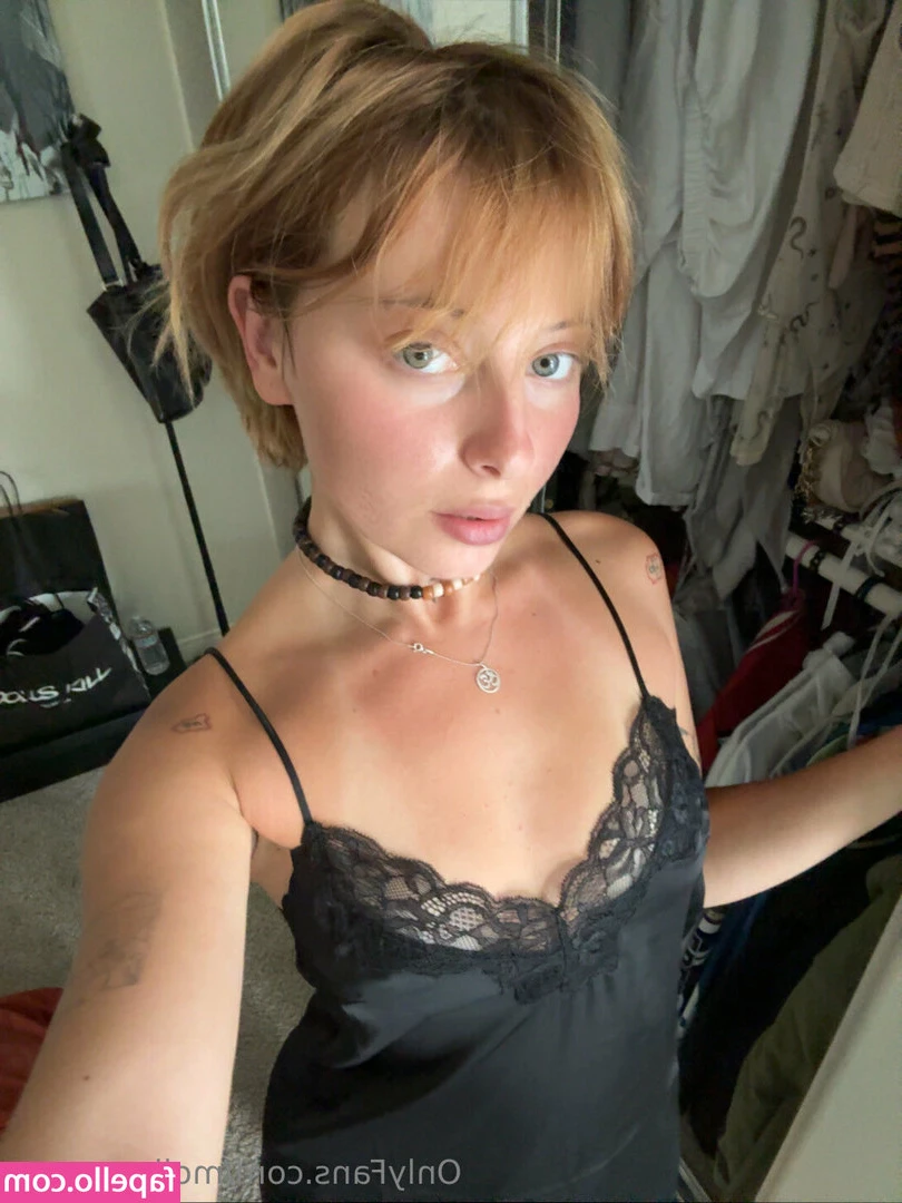 mollyxmoore [ mollyxmoore-1 ] - Tight white briefs wet spitty cum hungry ass play