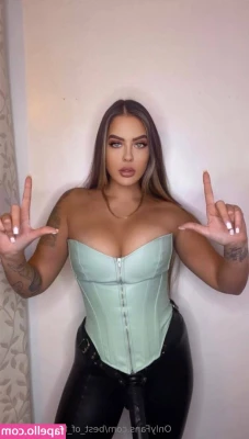 best_of_free_accounts [ best-of-free-accounts ] - Slim thicc with your cute ass