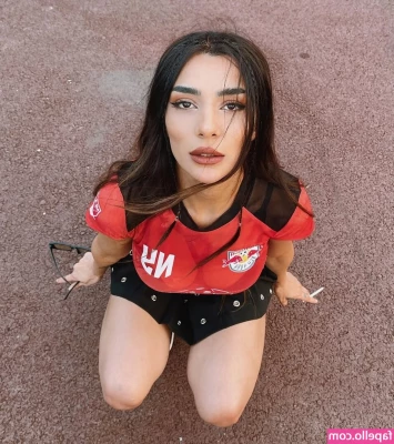 Kübra Miranda Çamlıbel [ kubra-miranda-camlibel ] - Oops  He caught me