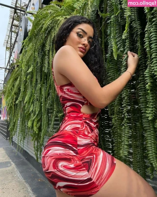 Camila Krystel [ camila-krystel ] - Explore all my crevices.. every mountain and valley of my body’s