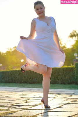 dreamsweetgirl - Raise your hand if you're locked in chastity right now.
