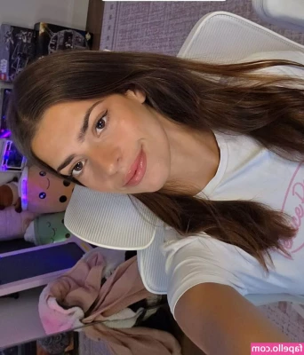 Develique - A couple   real life   Snapchat s I have sent to  now ex  boyfriends 