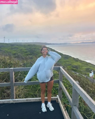 Develique - Take a seat