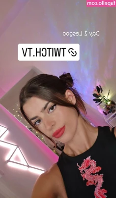Develique - Would you rather have sex with the lights on or off? FYI I like to
