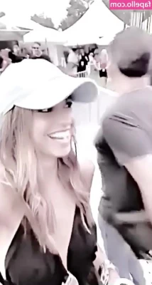 Cheryl Scott [ cheryl-scott ] - Is it normal for me to be this horny ?😈