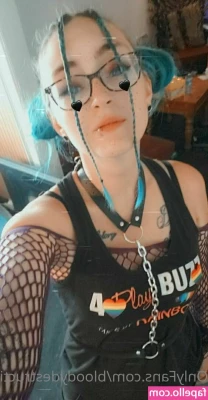bloodydestruction - Will u pull my stockings off with your teeth