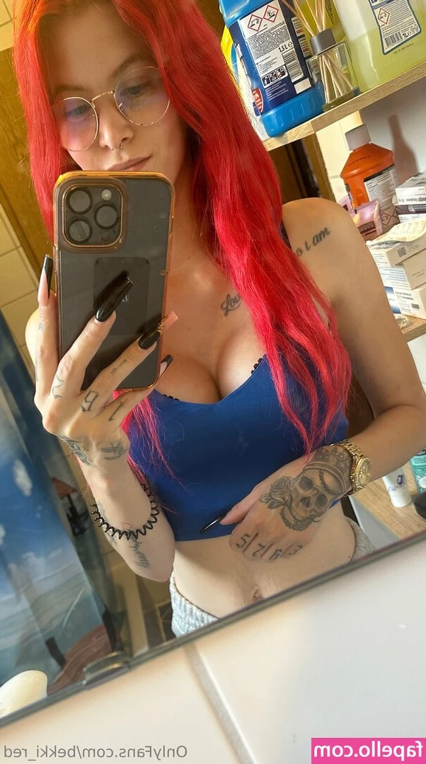 bekki_red [ bekki-red ] - You like receiving my nudes  Don t be shy and show me your cock pic