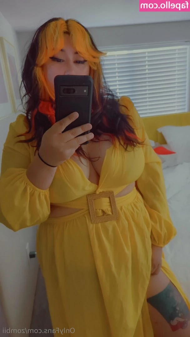 zombii - VIDEO OF THE DAY! Oily Dildo Fuck 💦💦