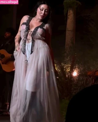 Noah Cyrus [ noah-cyrus ] - Me como su pussy 🔥
