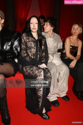 Noah Cyrus [ noah-cyrus ] - Feeling horny after this long day